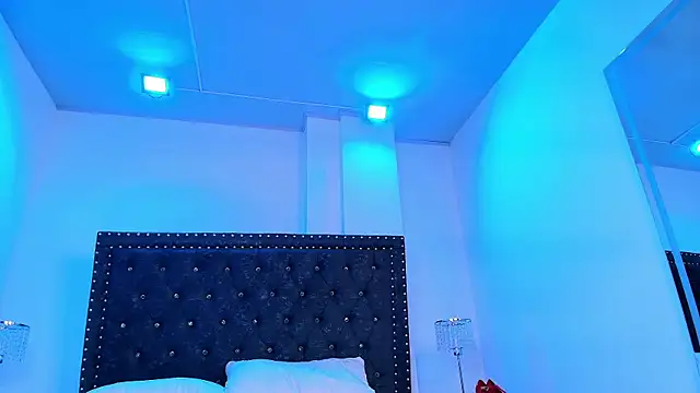 Maddie_T18 即時 XXX 聊天