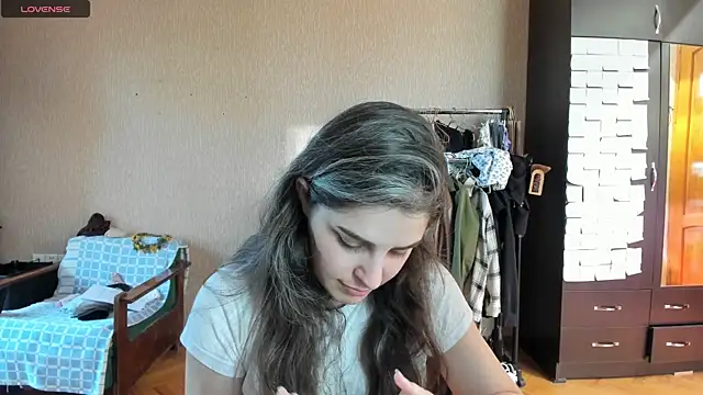 _Roselina_'s Live XXX Chat