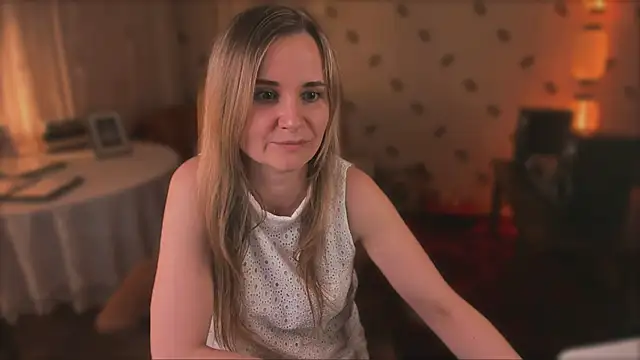 XXX chat uživo modela MiaSparkes