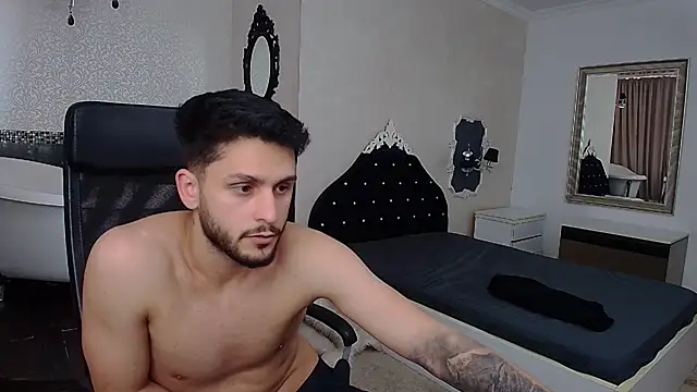 TroyWadee Live XXX-Chat