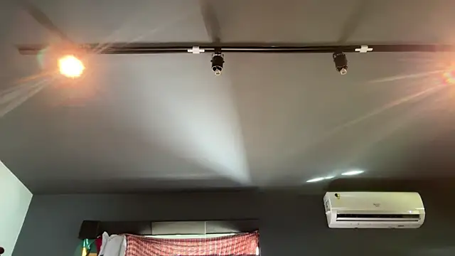 falacomigobbzin webcam show