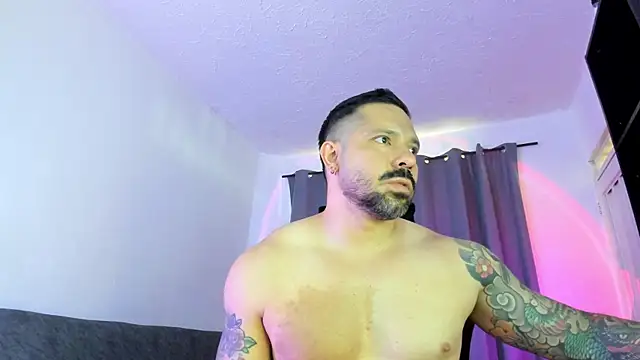 FreeLoveCouple Show Webcam