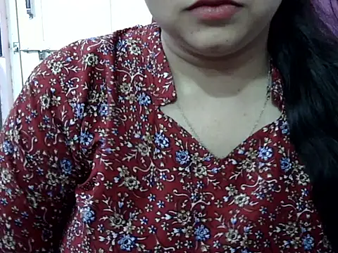 Cute_Aliyaa's Webcam Show