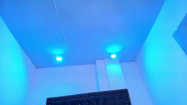 Maddie_T18 现场XXX聊天