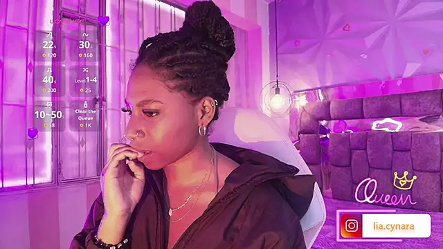 Queen_perla_'s Live XXX Chat