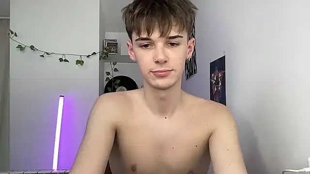 YourMilkyGuy's Webcam Show