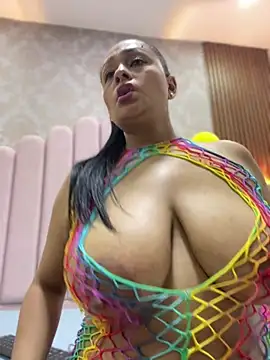 Chat +18 de sofia_xxx02 ao vivo