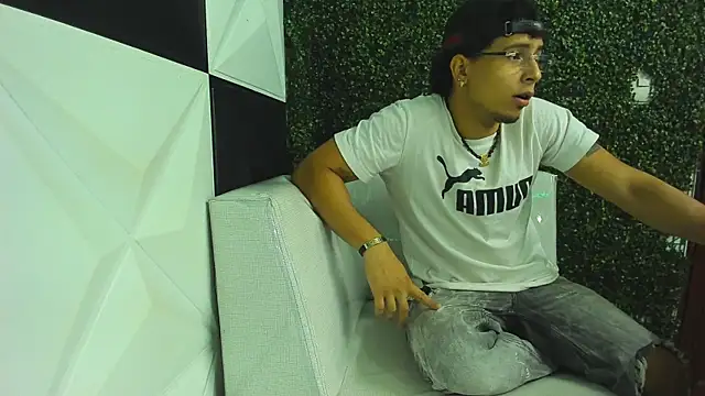 jbarto_ Live XXX Chat