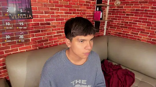 Show modela Thiago_Kozak na web-kameri