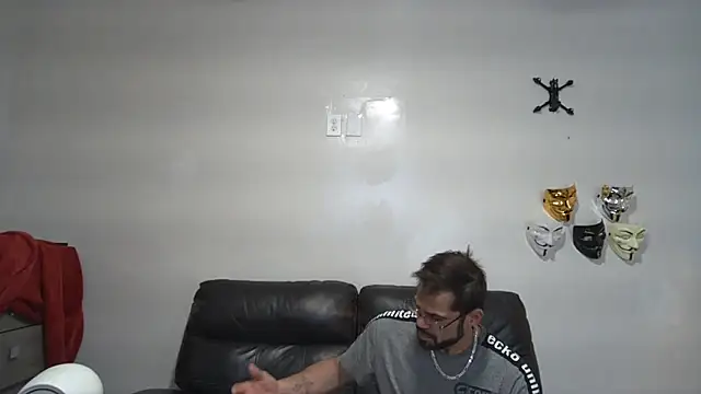 Zander823's Live XXX Chat