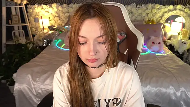 แชท XXX สดของ LizzaMoonn