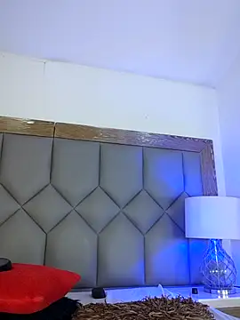 Chat +18 de AriaMontes ao vivo
