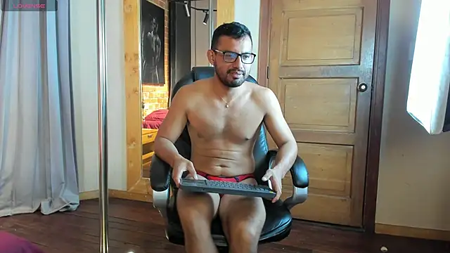 JacobWestt: απευθείας συνομιλία ΧΧΧ