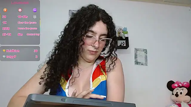 XXX chat uživo modela Tamara_Lemick