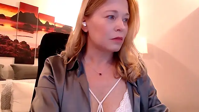 love-bionda's Live XXX Chat