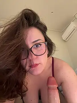 Chat XXX en directo de Its_Jade