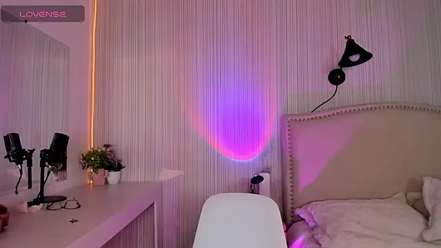 ashleey_doll – Kamerová šou