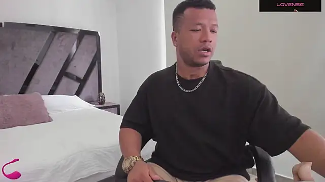 AnnieAndStefan's Webcam Show