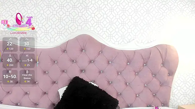 LilyRoxi Adlı Modelin Canlı XXX Sohbeti