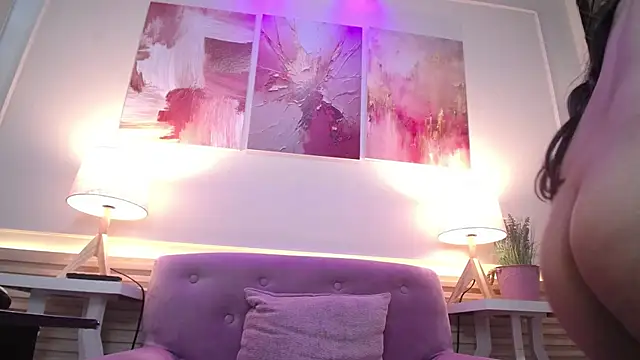 دردشة SweetyLaly الجنسية المباشرة