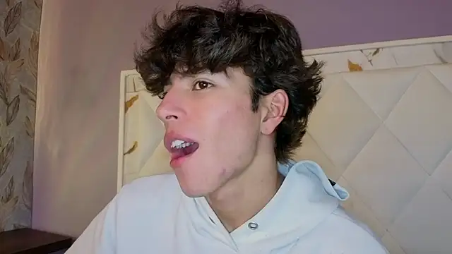 Živý XXX chat Michaell_Peters