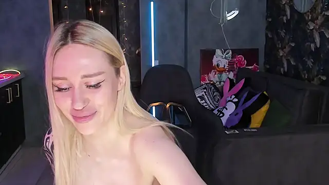 XXX chat uživo modela Blckmirrorr
