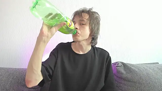 Nolan_Sagee Show Webcam