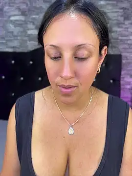 Cloe-Fire Live XXX-Chat