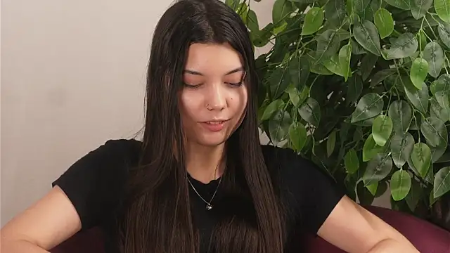LeisaChinskey's Live XXX Chat
