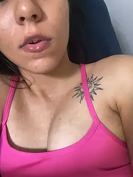 Julinhasz's Live XXX Chat