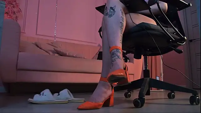 AliceLids' Live XXX Chat