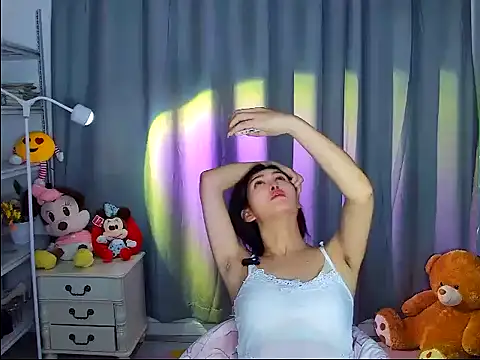 QinQin-888 Pertunjukan Webcam