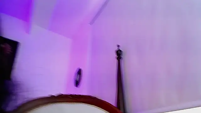 _Miaaleon webcam show