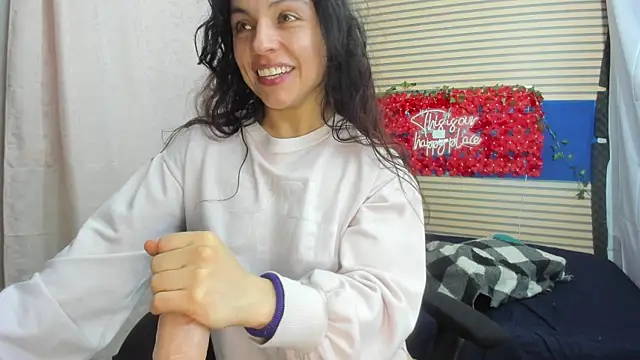 rosse_2504's Live XXX Chat