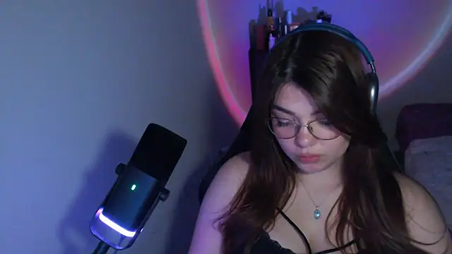 Chat XXX en directo de helengilmor