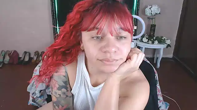 VioletaaaSlave's Live XXX Chat