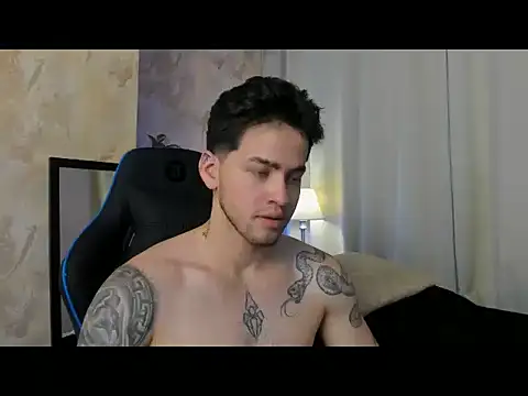 XXX chat uživo modela RONNY_COLTON
