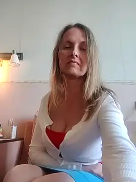 Chatroom en direct de Evelina_cute