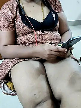 tamilammu1431's Live XXX Chat
