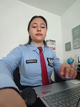 Queen_linda1 লাইভ চ্যাট রুম