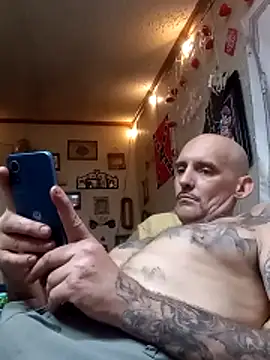 Pokazy przed kamerką – ClydeCan409
