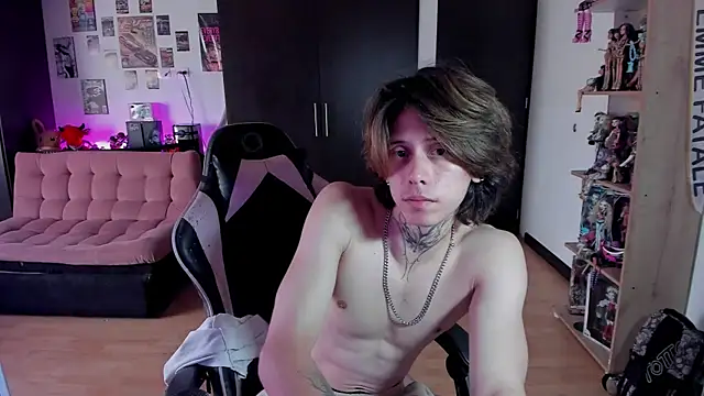 xIce_Boy Chat XXX in diretta