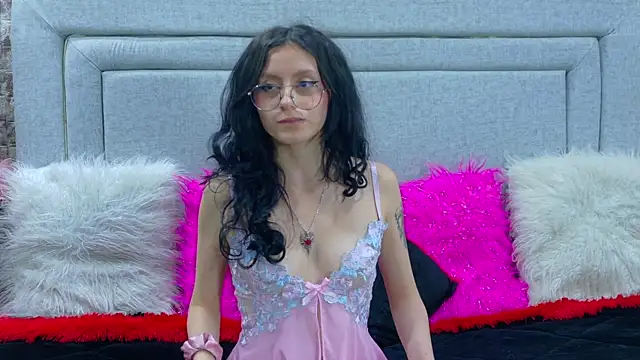 دردشة Naomimolie الجنسية المباشرة