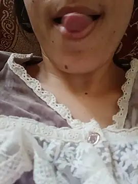 Jihansexy Adlı Modelin Canlı XXX Sohbeti