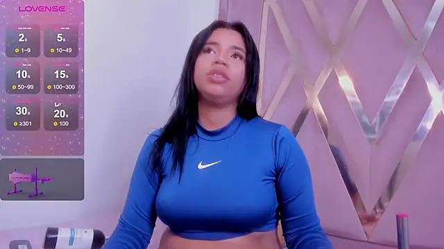 Lucy_asm লাইভ চ্যাট রুম