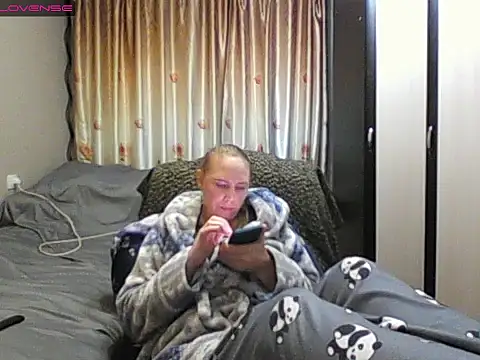 JenniDeep's Live XXX Chat