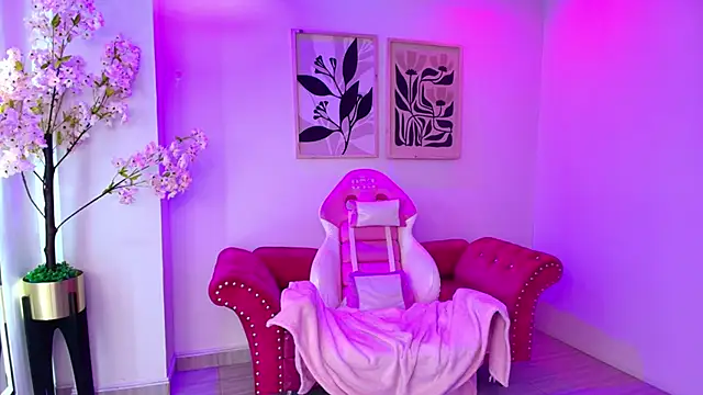 Chloe_dolly Adlı Modelin Canlı XXX Sohbeti