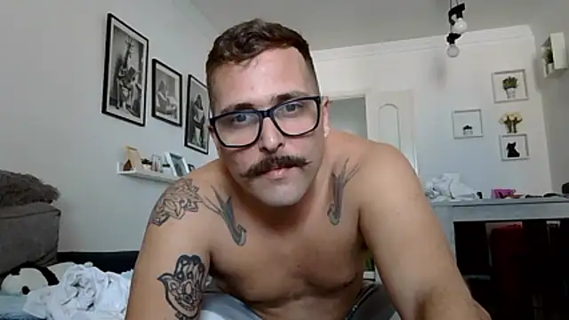 yanick931 Live XXX-Chat