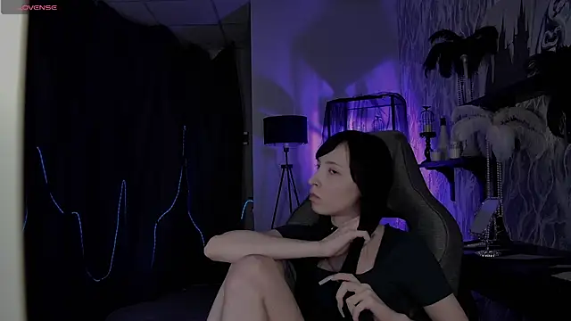 SeraphineSparda's Live XXX Chat
