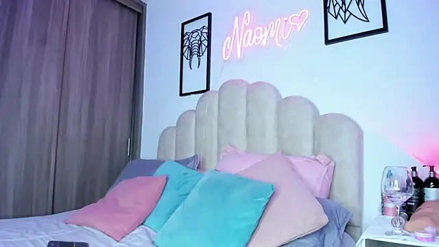 NaomiAsha's Live XXX Chat